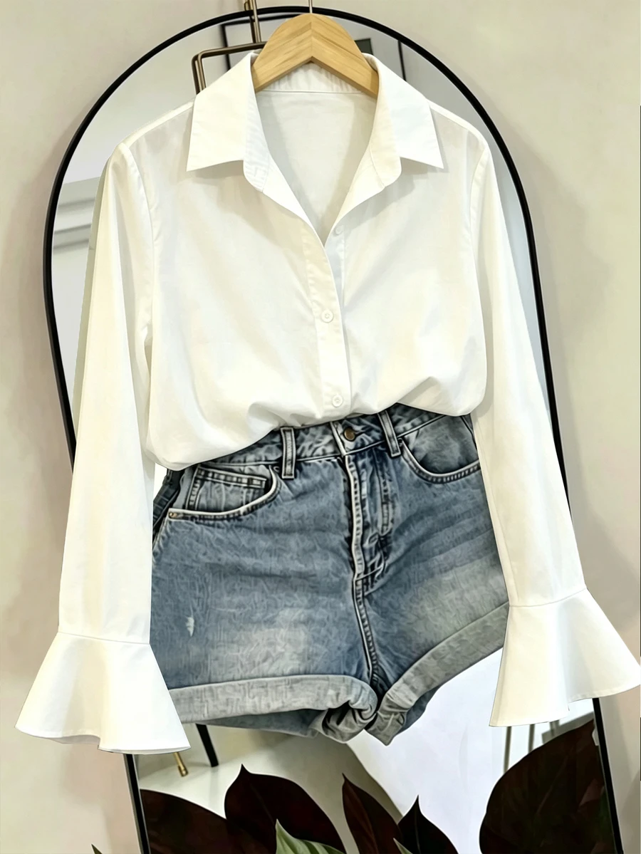 INAWLY Kemeja Putih Lengan Panjang Model Flare dengan Kerah Klasik, Blus Tenun Lembut Model Slim Fit dengan Kancing Depan - Putih - View 1