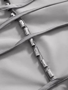ROMWE Gaun Mini Bodycon Tanpa Lengan dengan Dekorasi Metalik dan Leher V Dalam untuk Liburan Musim Panas Gaya Y2K - Grey - View 12