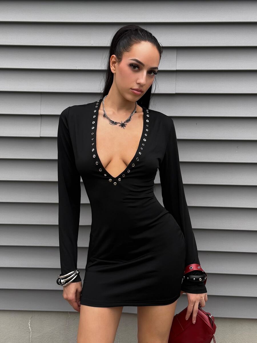 EgrlEra Eyelet Decor Deep V-Neck Sexy Bodycon Dress - Black - View 1