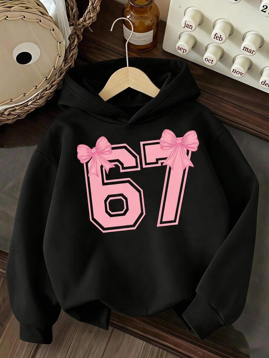 SHEIN 女童休閒時尚粉色蝴蝶結 67 數字印花基本款連帽衛衣,秋季穿搭 - 黑色 - 查看 1