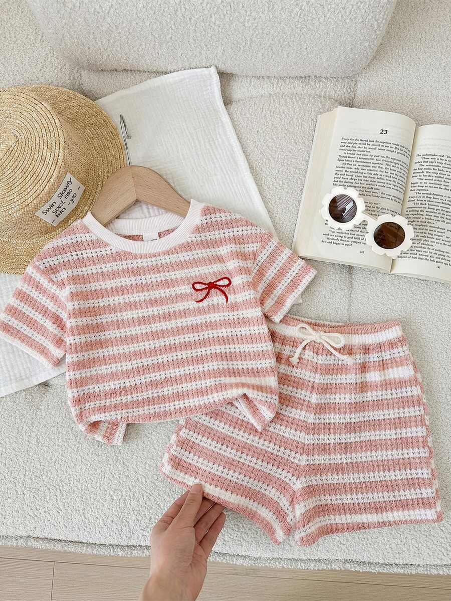 SHEIN LMoss Kids 女嬰條紋蝴蝶結裝飾圓領短袖T恤與短褲套裝 - 粉色 - 查看 1