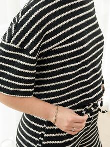 Ximena Robles Ximena Robles Women's Summer New Textured Black Striped Loose Short Sleeve T-Shirt And Pants Set Elegant - Black - View 3