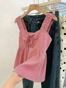 SHEIN Franclia 2026新款女士红色格纹吊带背心，正面褶皱荷叶边下摆无袖上衣，Y2K可爱荷叶边修身飘逸夏季背心，适合日常穿着、度假、海滩和街头服饰。 - 彩色 - 查看 4