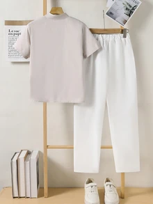 SHEIN 男童復古家庭套裝學院風印花兩件套，方領襯衫＋米白色長褲，鈕扣設計，適用返校季、戶外、派對、婚禮 - 杏色 - 查看 2