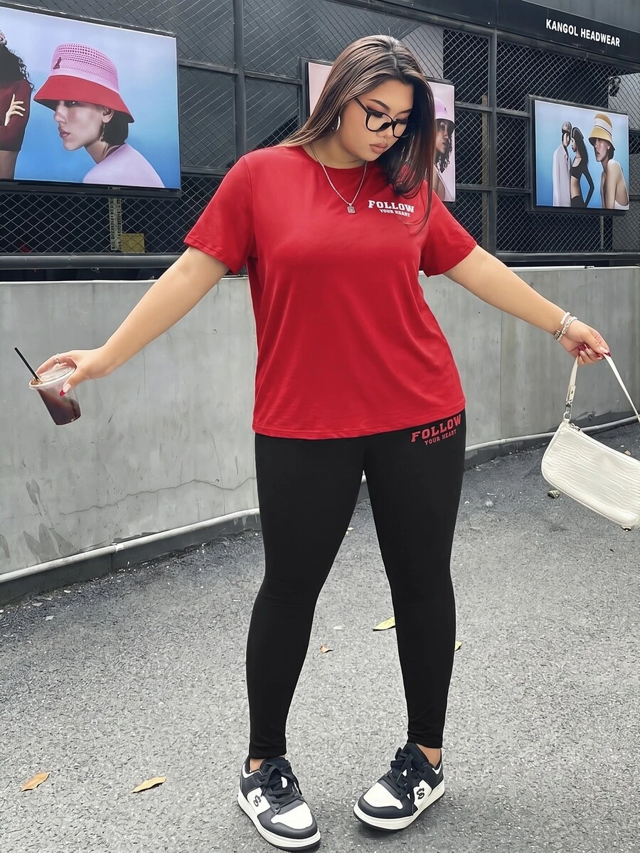 SHEIN EZwear 大尺碼字母印花圓領短袖T恤與長褲2件套 - 紅色 - 查看 1
