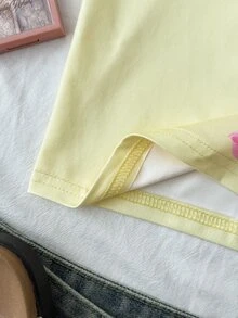 SHEIN 青少年女孩春/夏新款休閒度假黃色背景定位花卉印花細肩帶背心上衣 隨機3款發1件 - 黃色 - 查看 5