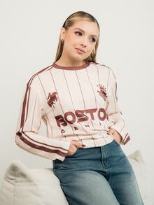 Ximena Robles Ximena Robles 女士休闲浅黄色圆领长袖卫衣，搭配撞色棕色领子和条纹袖子。马匹印花增添复古、学院风、经典、时尚、青春和街头潮流气息。面料顺滑舒适，是秋季的理想之选。 - 彩色 - 查看 4