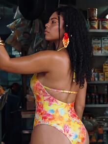 Slaydiva Plus Size Floral Print Backless Halter One-Piece Swimsuit - Multicolor - View 6