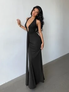 Glamine 黑色性感V领露背吊带无袖褶皱长裙，适合演唱会、夜店、约会等各种场合，是街头风、秋冬装、优雅舞会、锐舞派对、生日派对、情人节等场合的必备单品。 - 黑色 - 查看 5