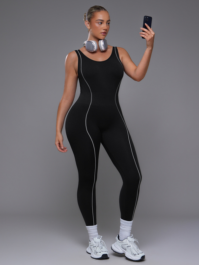 Levarali Plus Size Women's Black Spaghetti Strap Fitted Jumpsuit, Fitness Yoga Outdoor White Stripe Design Black And White Sports Jumpsuit, Sports Fitted Jumpsuit, Curve Sports Jumpsuit