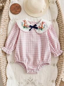 SHEIN Vintaside Kids 女嬰格紋連身衣，可愛彼得潘領兔子刺繡長袖包屁衣，附蝴蝶結裝飾，新生兒嬰兒復活節公主服飾 - 粉色 - 查看 3