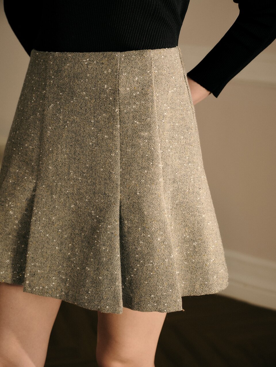 MOTF WOMEN HERRINGBONE PATTERN ZIPPER SIDE FOLD PLEATED SKIRT