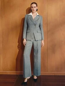 MOTF PREMIUM BLAZER WANITA MOTIF TULANG IKAN DENGAN KERAH PUNCAK KONTRAS - Hitam dan Putih - View 6
