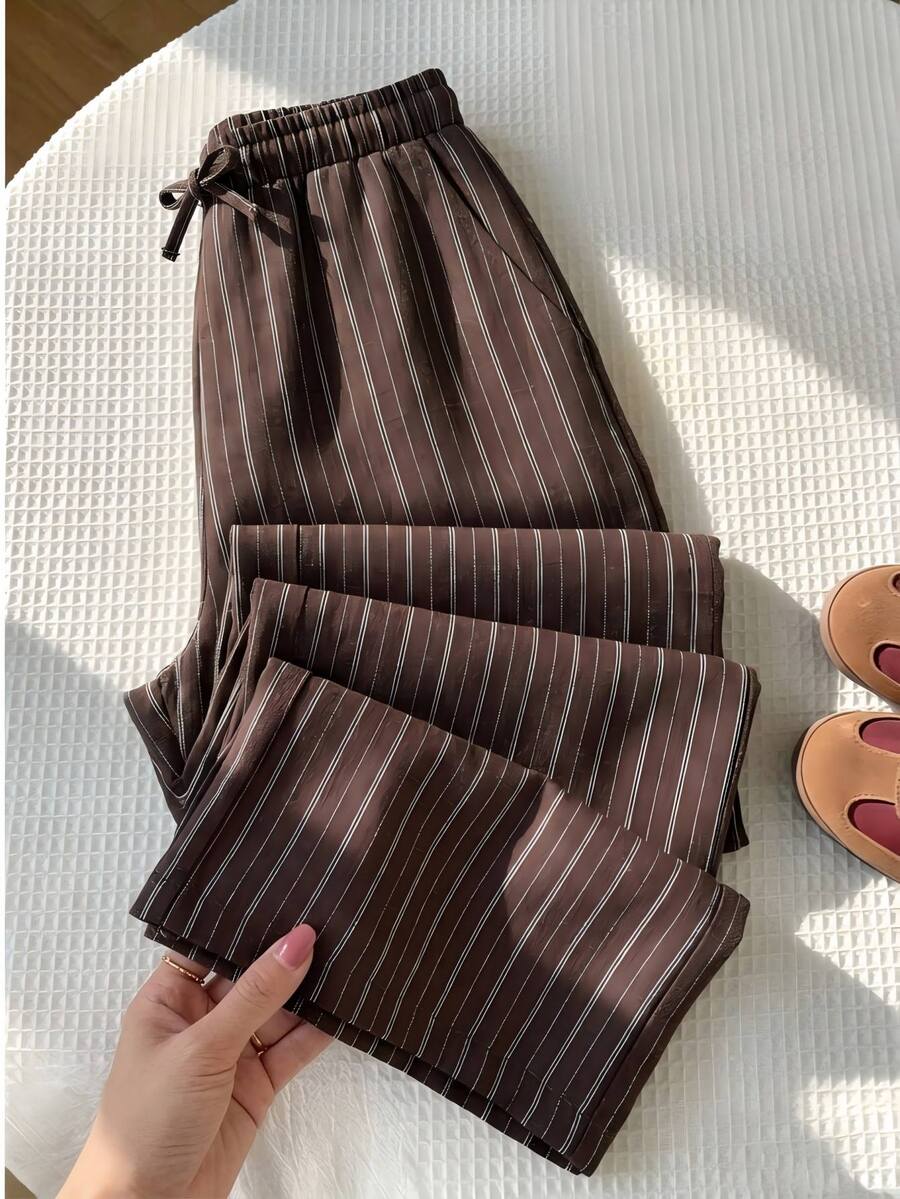 SHEIN 青少年女孩棕色編織寬鬆直筒舒適鬆緊腰長褲，休閒寬版工裝極簡百搭，適合秋冬