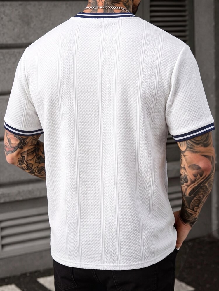 Manfinity Homme Men's Knitted Jacquard Solid Color Textured Collar & Cuff Royal Blue Ribbed Chest Patch T-Shirt - White - View 2