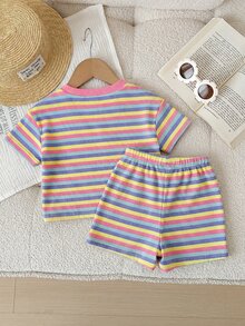 1 Set Baju Bayi Perempuan Motif Garis-Garis Pink, Atasan Rajut Leher Bulat Lengan Pendek dan Celana Pendek Pinggang Elastis - MultiWarna - View 3