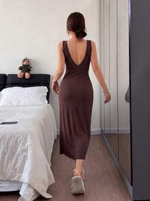 Napfluff 女款蕾絲飾邊深V領露背長款睡袍家居服 - 咖啡棕 - 查看 2