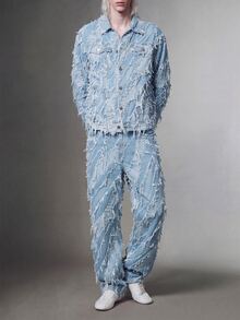 IRON GLYPH Manfinity Streetrush 男式磨边单排扣休闲牛仔宽松夹克，夏季外出派对舞会街头，Emo 风格，适合秋季 - 淺色水洗藍 - 查看 3