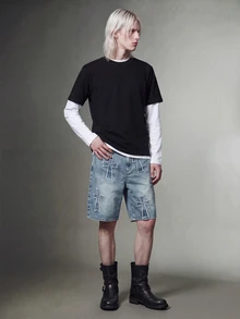 IRON GLYPH 男士街頭時尚十字繡毛邊復古水洗寬鬆牛仔短褲，度假風 - 淺色水洗藍 - 查看 5
