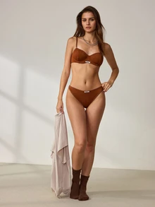 Lowkey Lull 2件組 有鋼圈 1/2罩杯 聚攏胸型 極簡舒適 高彈性 高支撐 女款內衣套裝 - 棕色 - 查看 7