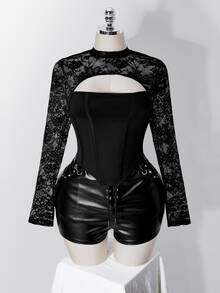 SHEIN ICON 女款大尺碼復古性感千禧風Y2K都市現代前衛大膽時尚個性蕾絲拼接鏤空黑色T恤秋季 - 黑色 - 查看 3