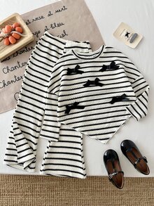 SHEIN Playful Pals 2pcs Young Girls Vintage Style Brown Ribbed Set, Soft Skin-Friendly Ribbed Fabric, Round Neck Top With Pearl Decor And Lantern Sleeve, Flared Pants - Black and White - View 3