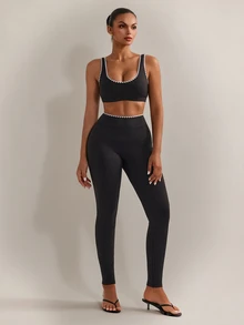 Nuvra Women's Black Dogtooth Square Neck 2 Pieces Leggings Sports Set For Yoga, Jogging, Pilates - Black - View 5