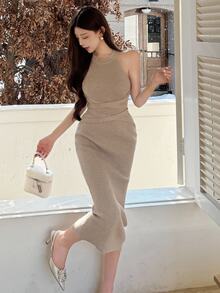 DAZY Gaun Sweater Polos dengan Pinggang Silang untuk Musim Gugur - Khaki - View 11