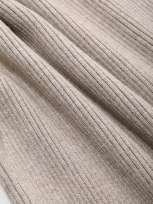 DAZY Gaun Sweater Polos dengan Pinggang Silang untuk Musim Gugur - Khaki - View 8
