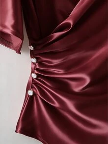 Franclia 优雅缎面衬衫，短袖衬衫，V领衬衫，日常衬衫 - 酒紅色 - 查看 4