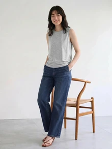 Yumoku 女款休閒極簡純色寬鬆無袖背心上衣，適合夏季女裝穿搭，休閒夏日上衣 - 淺灰色 - 查看 3