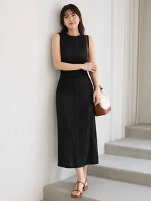 Yumoku 休閒優雅女款杏色針織紋理貼身長洋裝，黑色百褶夏季陽光裙，適合晚餐、日常、派對穿著 - 黑色 - 查看 1