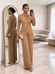 SHEIN Lady CURVE Setelan 2 Potong Kasual Sehari-hari untuk Wanita Ukuran Plus, Atasan Lengan Panjang Leher V Warna Polos dan Celana Panjang untuk Musim Gugur. - Khaki - View 3