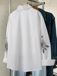 SHEIN 青少年女孩秋季上衣 女孩白色襯衫 | 蝴蝶花卉印花 | 寬鬆飄逸、休閒、穿搭、舒適、日常、極簡、秋季 - 白色 - 查看 2