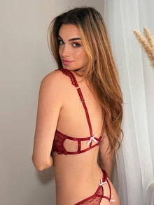 Elorette Women's Lace Bow Decor Bra And Thong Sexy Lingerie Set - Burgundy - View 2