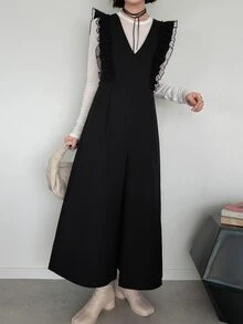 FRIFUL Jumpsuit dengan Trim Ruffle Jala Kontras Tanpa Kaos - Hitam - View 2