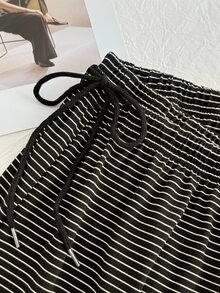 Comfortcana 秋冬大码黑白条纹休闲抽绳裤 - 黑與白 - 查看 7