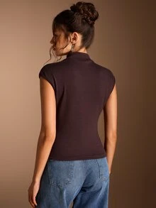 SHEIN BASICS Tank Top Wanita Minimalis Serbaguna Warna Solid Cokelat Tua, Cocok untuk Acara Brunch, Kembali ke Sekolah, Pakaian Kerja, Pakaian Sehari-hari di Kantor, dan Musim Panas - Coffee Brown - View 8