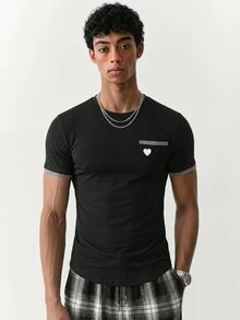 NORVETH Men's Round Neck Trimmed Heart Print T-Shirt - Black - View 6