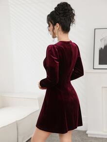 Modelyn 女士纯色蝴蝶结装饰水钻圆领泡泡袖优雅短款连衣裙 - 酒紅色 - 查看 2