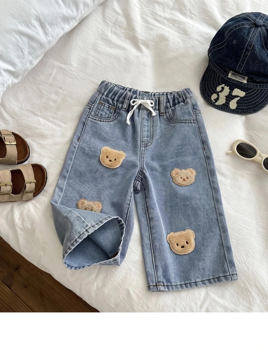 Celana Jeans Bayi Laki-laki yang Nyaman dan Longgar dengan Tali Serut Elastis dan Desain Motif Beruang Kecil yang Lucu - Biru - View 1