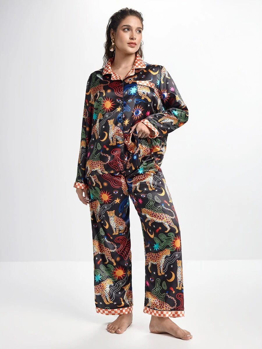 Slumbrini Set Piyama Celana Panjang Lengan Panjang dengan Kerah Satin Motif Mata Harimau Berbintang yang Menyenangkan untuk Wanita Ukuran Plus - Hitam - View 1