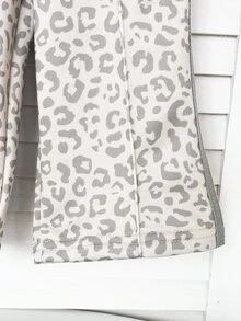 SHEIN Baby Girl Autumn/Winter Vintage Modest Alt Beige Print 2 Pieces Set, Half-Zip Stand Collar Pony Print Sweatshirt With Wide Leg Pants Party Vacation - Grey - View 12