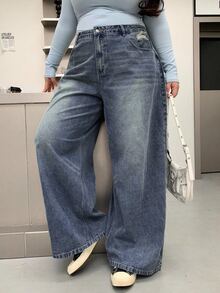 Dazy Plus Jeans de pierna ancha y larga de talla grande con efecto desgastado y lavado - Azul lavado medio - Ver 7