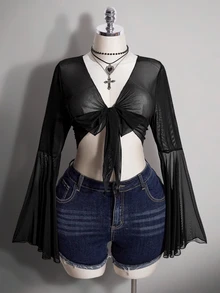 SHEIN ICON Top en maille noire pour femmes grande taille, style rétro sexy millénarial Y2K, simple, décontracté et à la mode, avec manches évasées raccourcies à nouer et col en V, automne - Noir - Voir 3