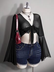 SHEIN ICON Top en maille noire pour femmes grande taille, style rétro sexy millénarial Y2K, simple, décontracté et à la mode, avec manches évasées raccourcies à nouer et col en V, automne - Noir - Voir 8