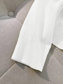 SHEIN Franclia Cardigan V-Neck Slim Fit Gaya Korea Minimalis dengan Blok Warna untuk Musim Semi/Gugur Terbaru, Sweater Ringan Serbaguna untuk Wanita yang Enerjik dan Membuat Tampak Lebih Muda - Putih - View 7