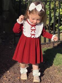 SHEIN 幼女秋冬紅色長袖蝴蝶結碎花針織洋裝，開學季穿搭，舒適柔軟，聖誕節慶休閒日常穿著 - 紅色 - 查看 9