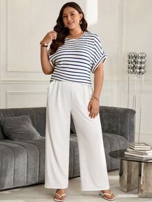 Rosumi Setelan 2 Potong Wanita Ukuran Besar untuk Musim Panas, Motif Garis-garis, Lengan Kelelawar, Terdiri dari Kaos Lengan Pendek dan Celana Panjang Lebar - Blue and White - View 6