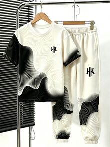 SHEIN 青少年男孩抽象波浪漸層印花字母圖案短袖T恤與配套慢跑長褲 2件套街頭風套裝 - 彩色 - 查看 4